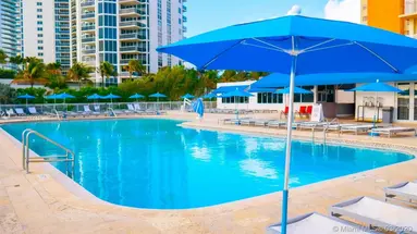 Ramada Plaza Marco Polo Beach Resort