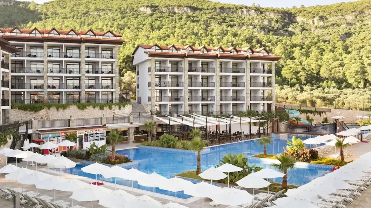 Ramada Resort by Wyndham Akbuk