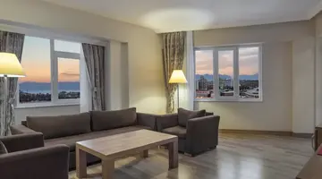 RAMADA RESORT LARA