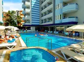 Ramira Kleopatra Hotel