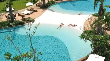 Ravindra Beach Resort & Spa
