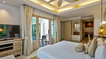 Ravindra Beach Resort & Spa