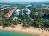 Ravindra Beach Resort & Spa 