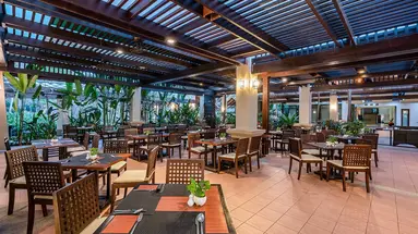 Ravindra Beach Resort & Spa 