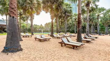 Ravindra Beach Resort & Spa