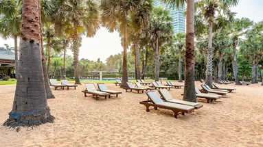 Ravindra Beach Resort & Spa 