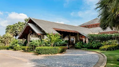 Ravindra Beach Resort & Spa 