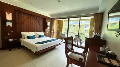 RAWAI PALM BEACH RESORT