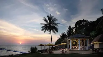 Rawi Warin Resort & Spa