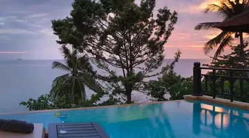 Rawi Warin Resort & Spa