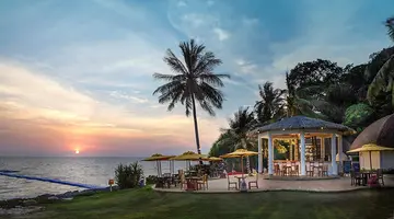 Rawi Warin Resort & Spa