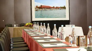 Real Marina Hotel & Spa