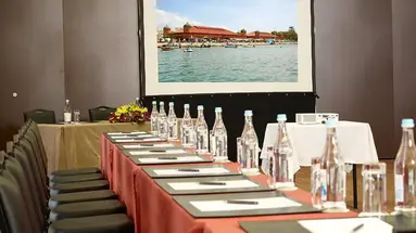 Real Marina Hotel & Spa