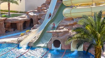 Reef Oasis Beach Resort