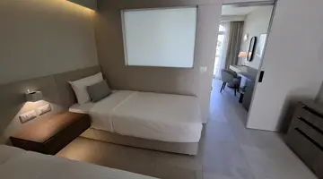 REEF OASIS BEACH RESORT