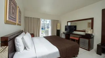 REEF OASIS BEACH RESORT
