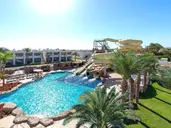 REEF OASIS BEACH RESORT