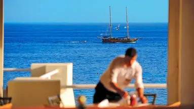 Reef Oasis Beach Resort