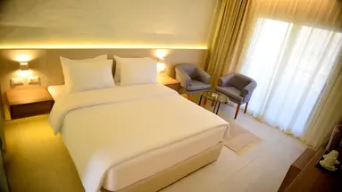 REEF OASIS BEACH RESORT