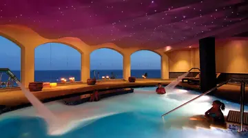 REEF OASIS BLUE BAY RESORT & SPA