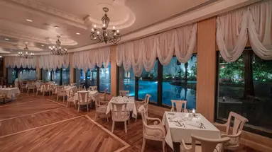 REEF OASIS BLUE BAY RESORT & SPA