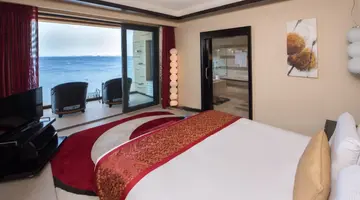 REEF OASIS BLUE BAY RESORT & SPA