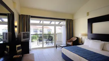 REEF OASIS BLUE BAY RESORT & SPA