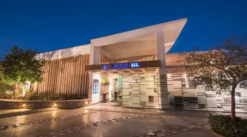REEF OASIS BLUE BAY RESORT & SPA