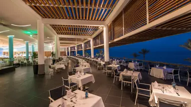 REEF OASIS BLUE BAY RESORT & SPA