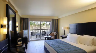 REEF OASIS BLUE BAY RESORT & SPA