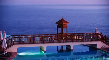REEF OASIS BLUE BAY RESORT & SPA