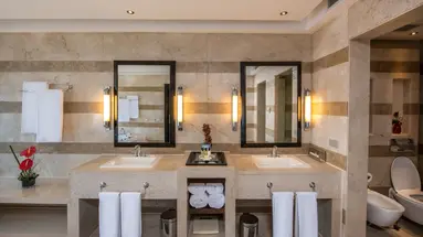 REEF OASIS BLUE BAY RESORT & SPA