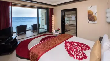 Reef Oasis Blue Bay