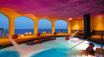 Reef Oasis Blue Bay