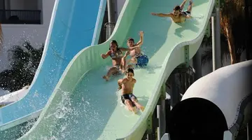 Reef Oasis Blue Bay