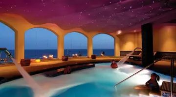 REEF OASIS BLUE BAY