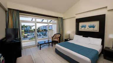 Reef Oasis Blue Bay