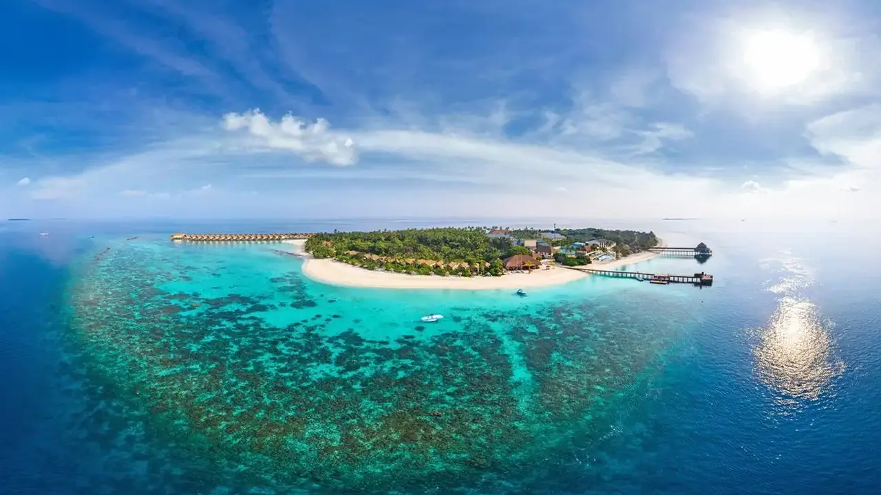 Reethi Faru Resort