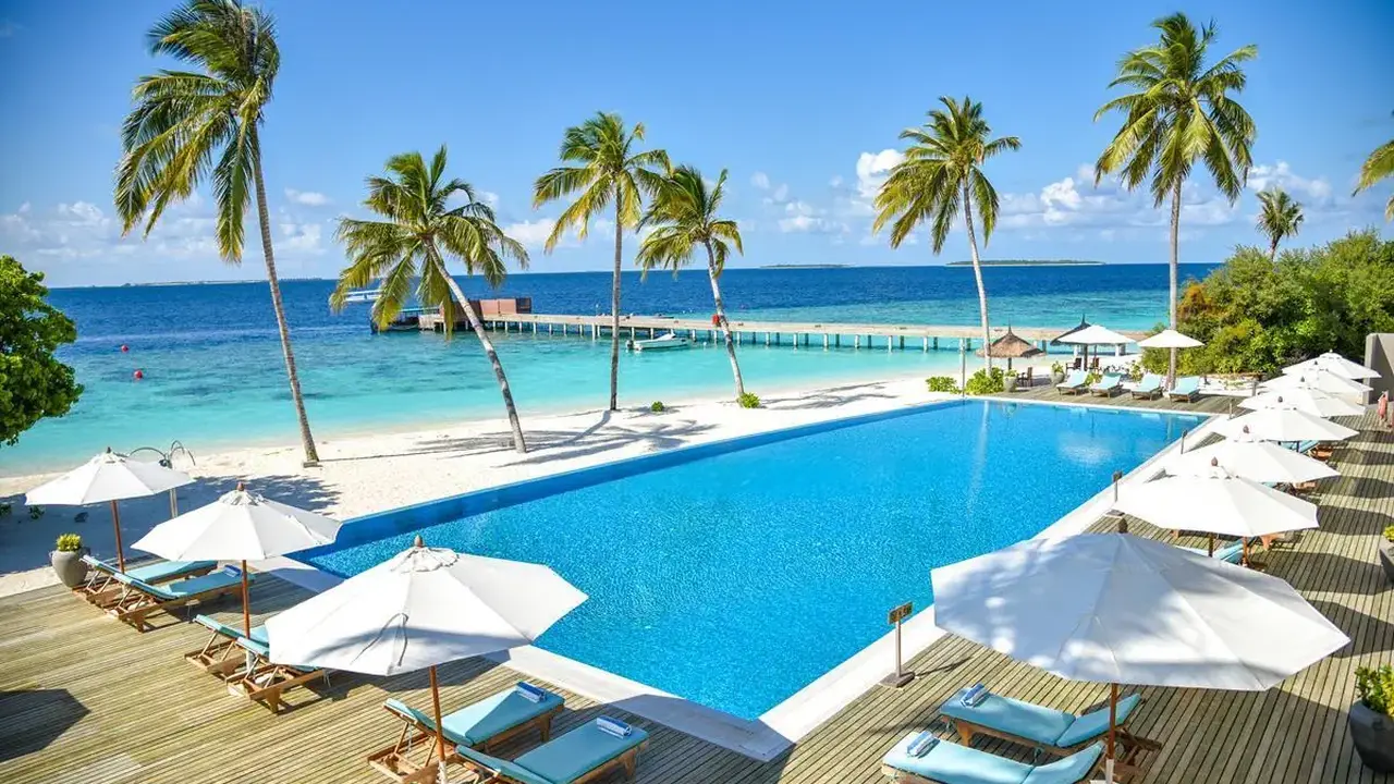 Reethi Faru Resort