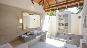 Reethi Faru Resort