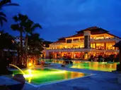 Regency Country Club Apartments & Suites