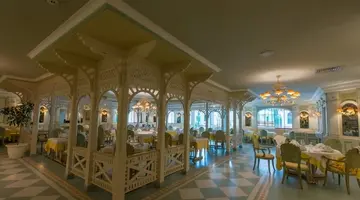 Regency Hotel & Spa
