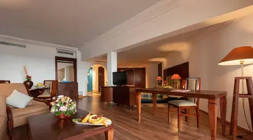 Regency Hotel & Spa