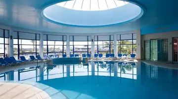REGENCY HOTEL & SPA