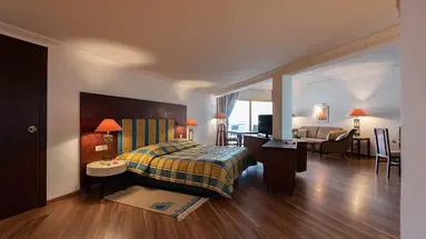 Regency Hotel & Spa