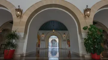 REGENCY HOTEL & SPA