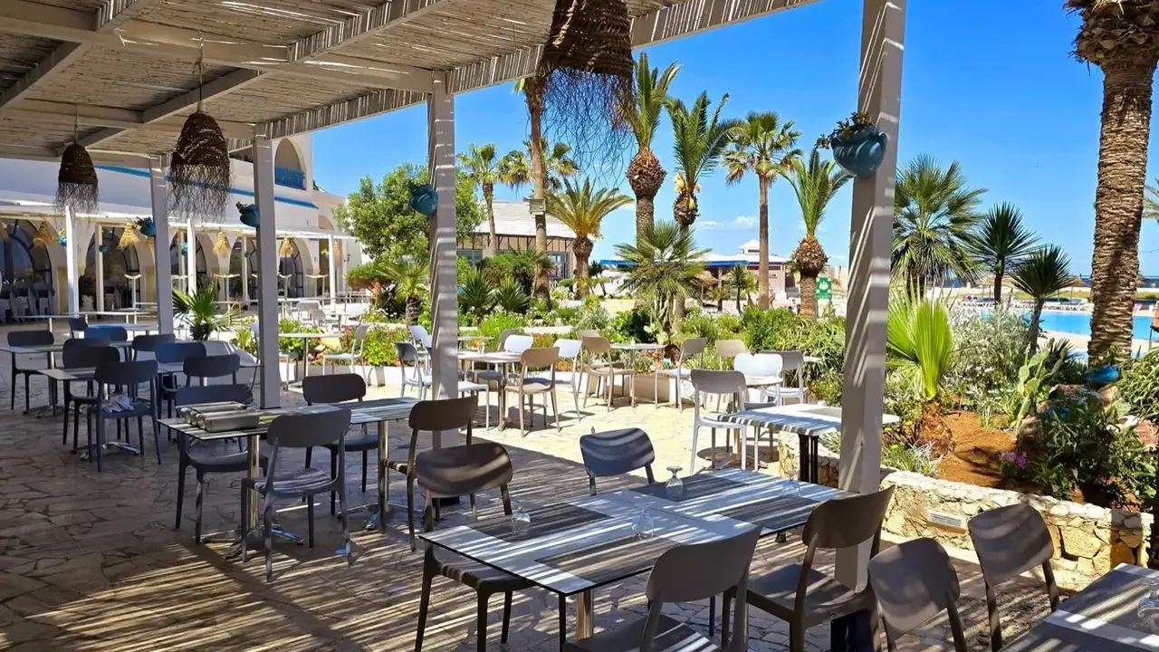 REGENCY HOTEL & SPA