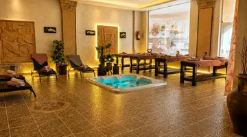 REGENCY PLAZA AQUA PARK & SPA RESORT