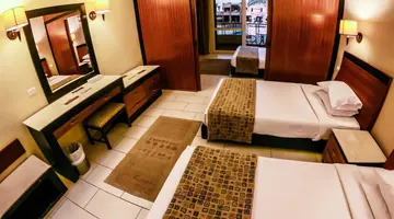 Regency Plaza Aqua Park & Spa