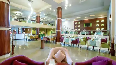 REGENCY PLAZA AQUA PARK & SPA